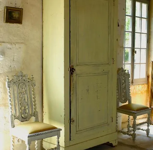 Le Moulin Bregeon Bed and Breakfast 4*